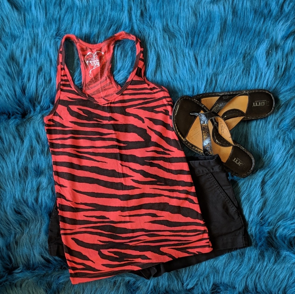 Razorback Tank